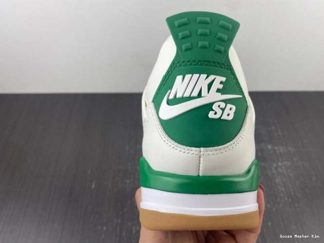 4 Nike Air Jordan Pine SB DR5415-103 Green x 0804